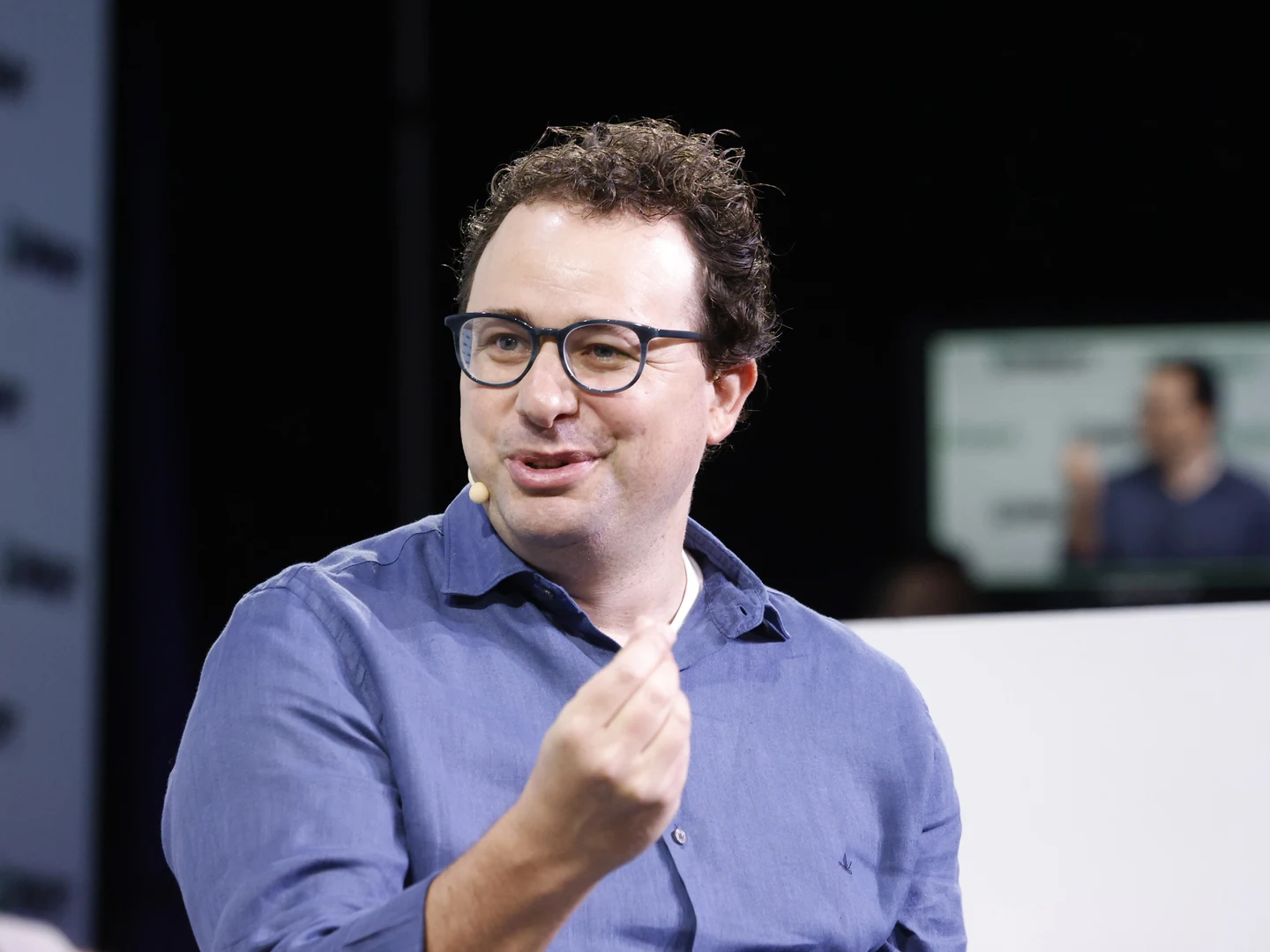 Anthropic联合创始人兼CEO达里奥·阿莫代伊出席2023年TechCrunch Disrupt,资料图。来源:Kimberly White/Getty Images for TechCrunch,CC BY 2.0