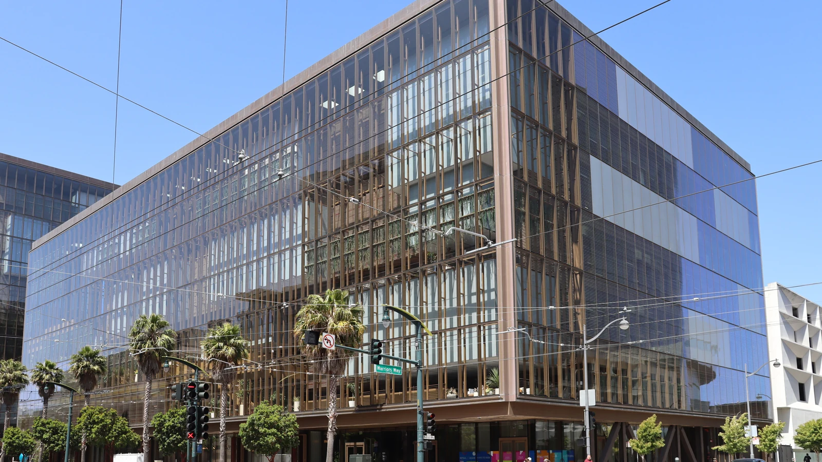 OpenAI三个极光模型名一闪而过;DeepSeek网页抓取接口开放;张雪机车WSBK收官拿亚军 | 马上知道